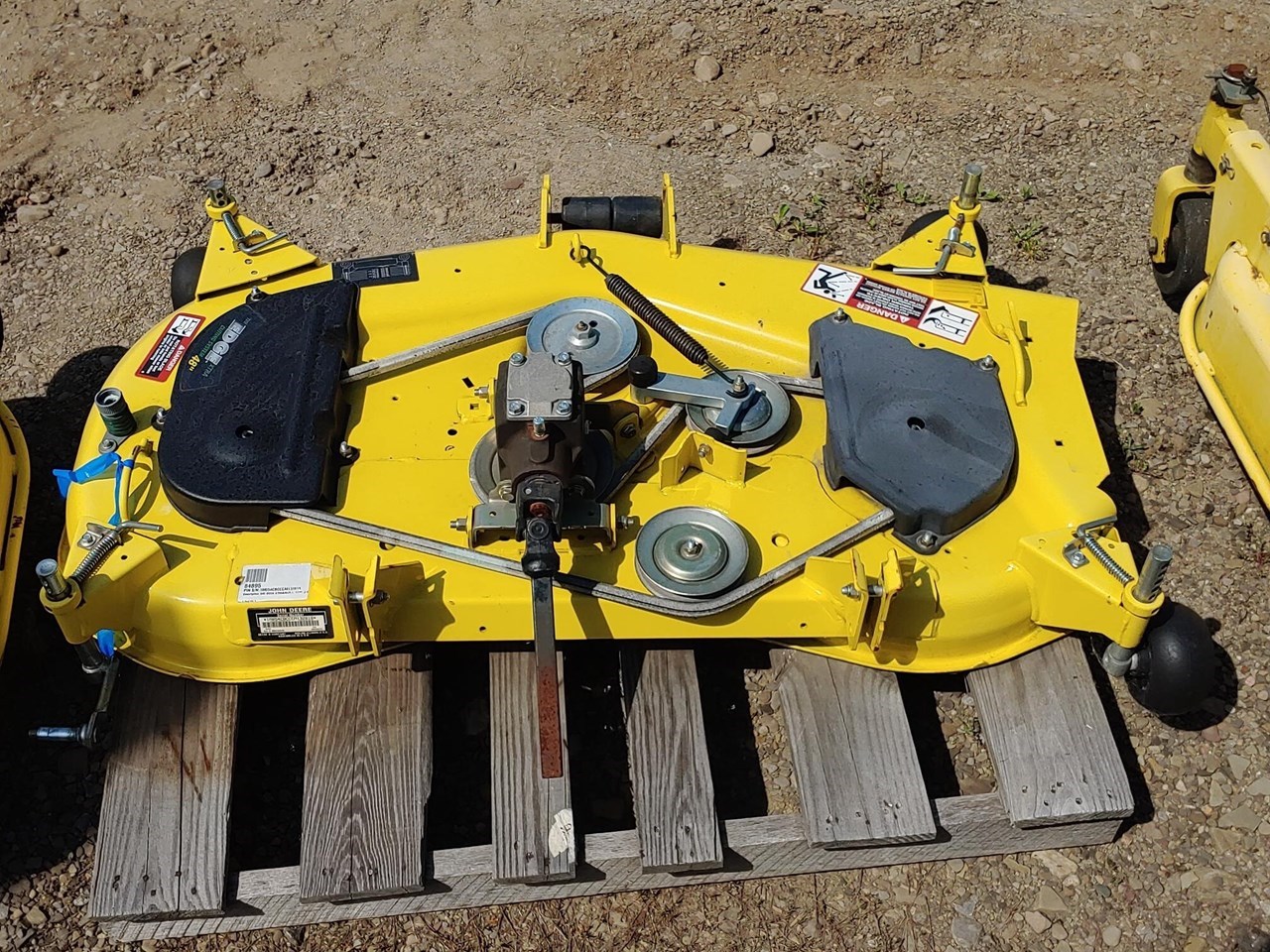 2013 John Deere 48in. Shaft Drive Edge Xtra Mower Deck (48X) *! Mower