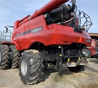 2018 Case IH Axial-Flow® 240 Series Combines 8240 Thumbnail 4