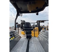 2021 Caterpillar CB15 CW VV Thumbnail 2