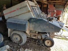 Baler-Round For Sale 1985 New Idea 484 Baler-Round For Sale 1985 New Idea 484