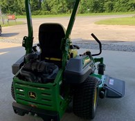 2023 John Deere Z960M Thumbnail 9