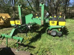 Planter For Sale 1997 John Deere 1770 Planter For Sale 1997 John Deere 1770