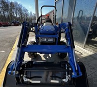 2023 New Holland Workmaster™ Compact 25/35/40 Series 25 Thumbnail 4