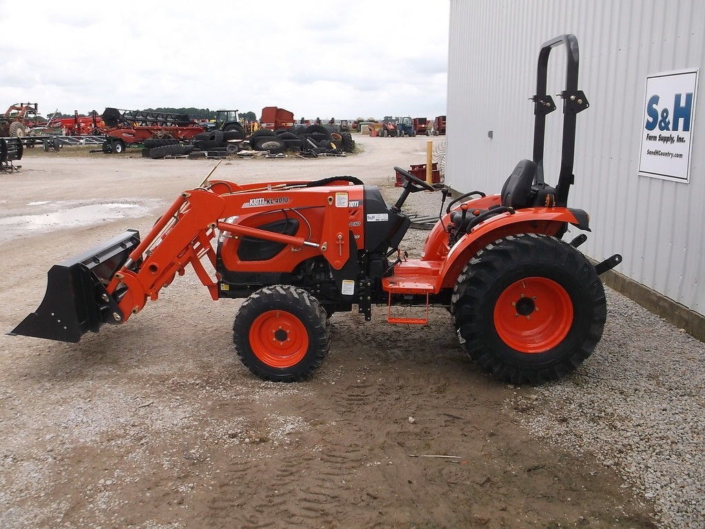 Kioti CK4010 40HP Compact Utility Tractor For Sale in Lockwood Missouri