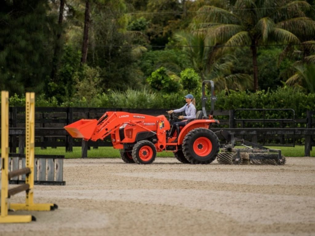 2022 Kubota Standard L01 Series L3301 Compact Utility Tractor For Sale