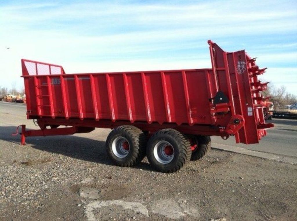 JBS TRACK MANURE SPREADER Spreader3 Point Hitch For Sale in Duncan British Columbia