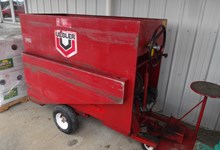 1999 Uebler 810 Feed Cart For Sale