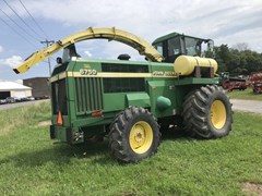 Forage Harvester-Self Propelled For Sale 2000 John Deere 6750 Forage Harvester-Self Propelled For Sale 2000 John Deere 6750