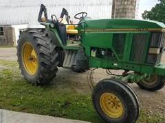 Tractor - Row Crop For Sale 1993 John Deere 7600 , 105 HP