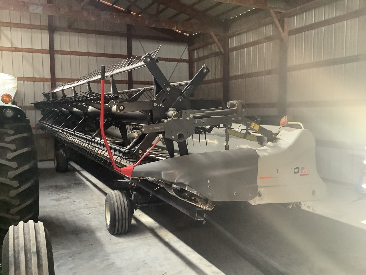 2011 Gleaner 925030 HeaderDraper/Flex برسم البيعWaterloo Illinois