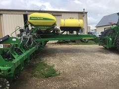 Planter For Sale 2010 John Deere 1790 Planter For Sale 2010 John Deere 1790