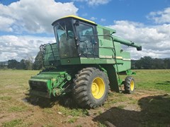 Combine For Sale 1983 John Deere 8820 Combine For Sale 1983 John Deere 8820