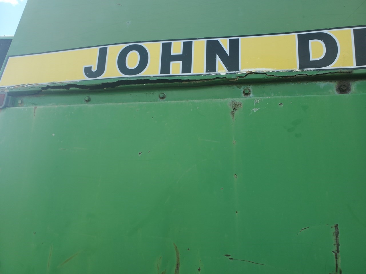 1983 John Deere 8820 Combine For Sale