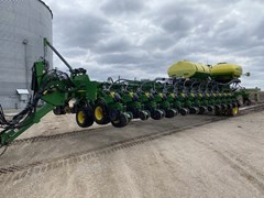 Planter For Sale 2013 John Deere DB80 Planter For Sale 2013 John Deere DB80