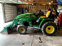 Tractor - Compact Utility For Sale 2005 John Deere 3720 , 44 HP Tractor - Compact Utility For Sale 2005 John Deere 3720 , 44 HP