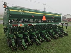 Grain Drill For Sale 1999 John Deere 1530 Grain Drill For Sale 1999 John Deere 1530