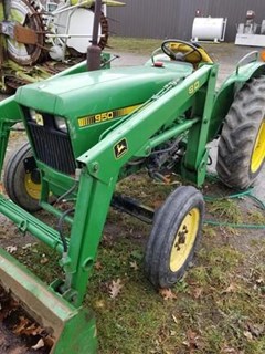 Tractor - Compact Utility For Sale 1980 John Deere 950 , 31 HP Tractor - Compact Utility For Sale 1980 John Deere 950 , 31 HP