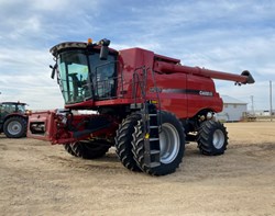 Combine For Sale: 2015 Case IH 7240