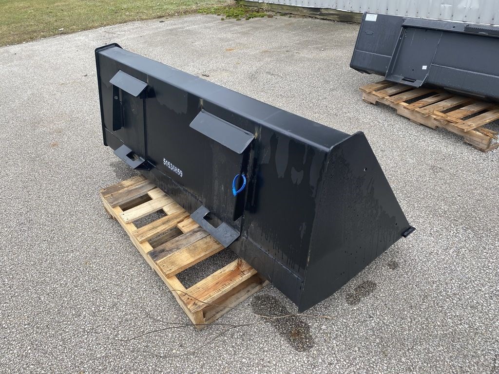 New Holland Bucket المرفقات برسم البيعHudson Michigan