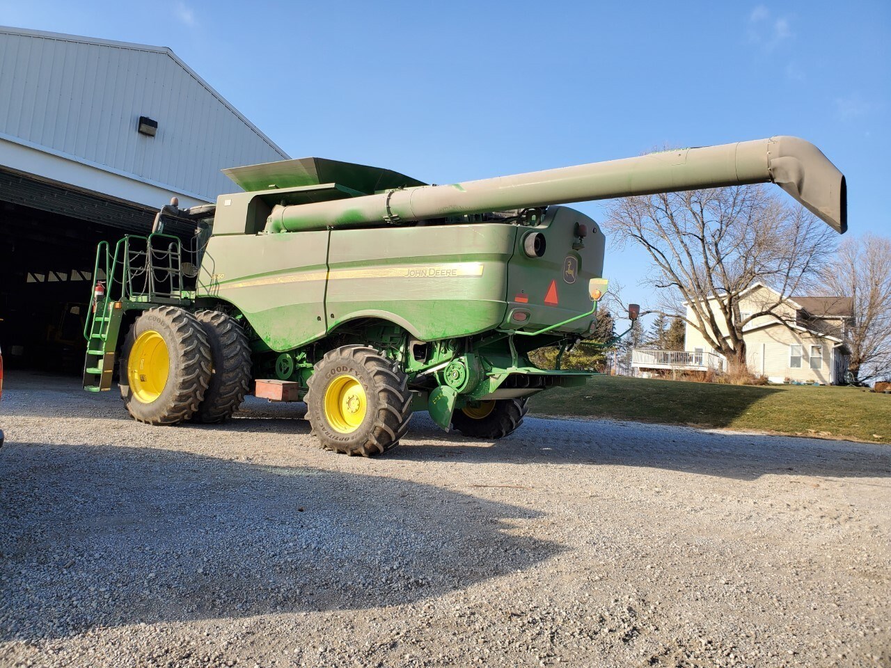 2015 John Deere S660 Combine For Sale in Mt Vernon Iowa