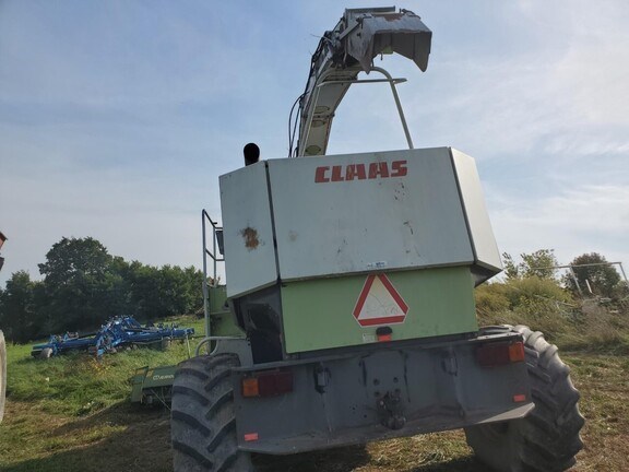 2001 CLAAS 880 Forage Harvester-Self Propelled For Sale