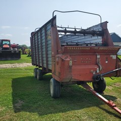 H & S HD Twin Auger HD Forage Boxes and Blowers For Sale