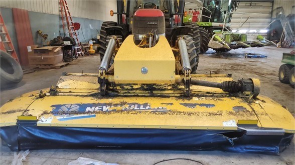 2016 New Holland MEGACUTTER 512 Windrower For Sale