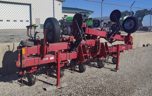 Case IH 183 Row Crop Cultivator For Sale