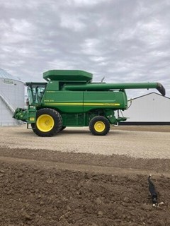 Combine For Sale 2009 John Deere 9670 STS Combine For Sale 2009 John Deere 9670 STS