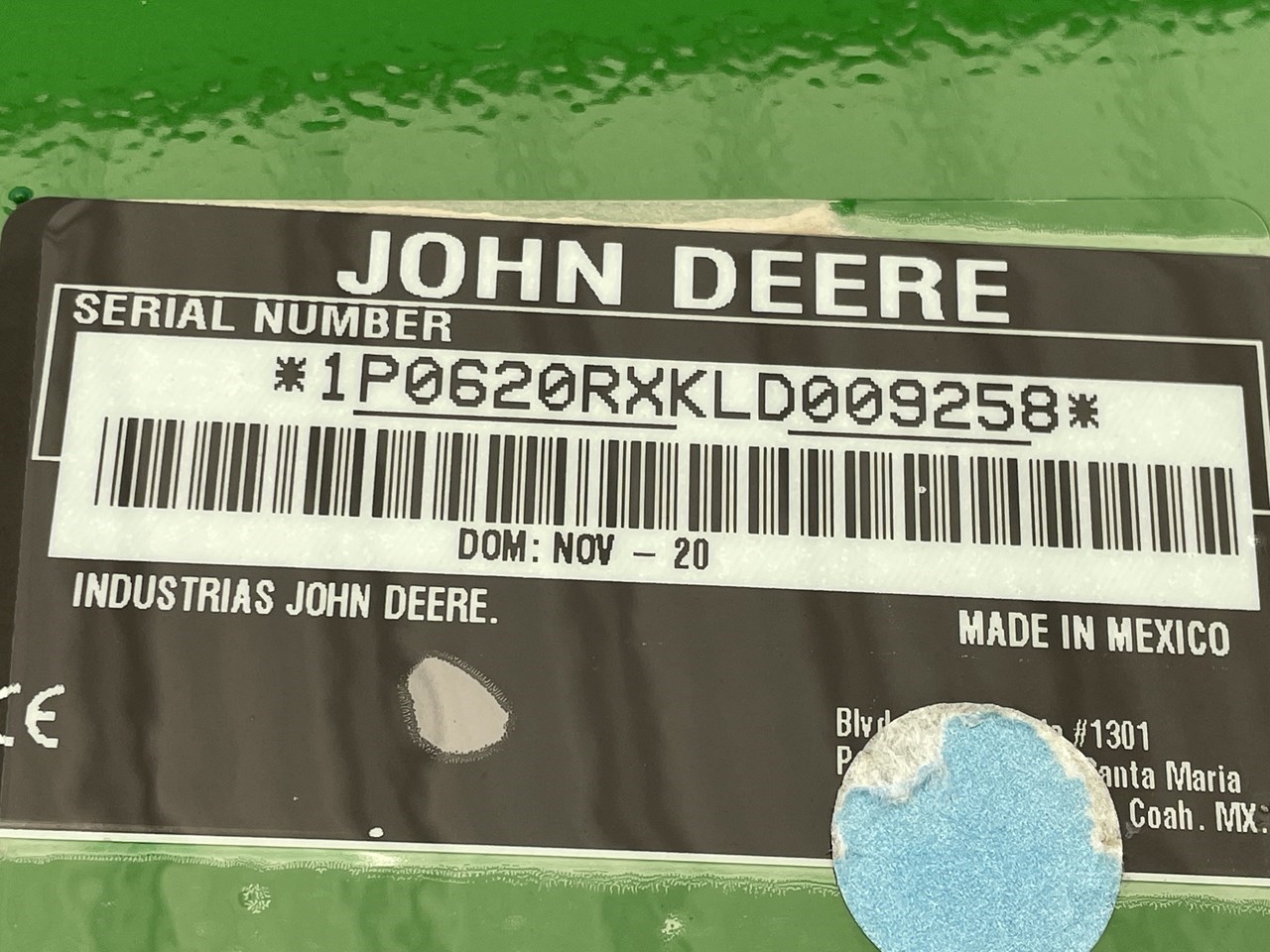 2021 John Deere 620R Image 6