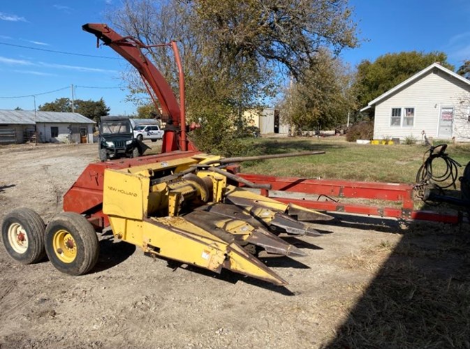 1995 New Holland 900 Forage Harvester-Pull Type For Sale