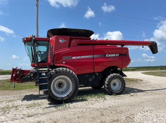 2007 Case IH 8010 Combine For Sale