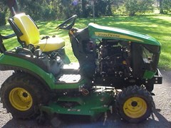Tractor - Compact Utility For Sale 2016 John Deere 1025R , 23 HP Tractor - Compact Utility For Sale 2016 John Deere 1025R , 23 HP
