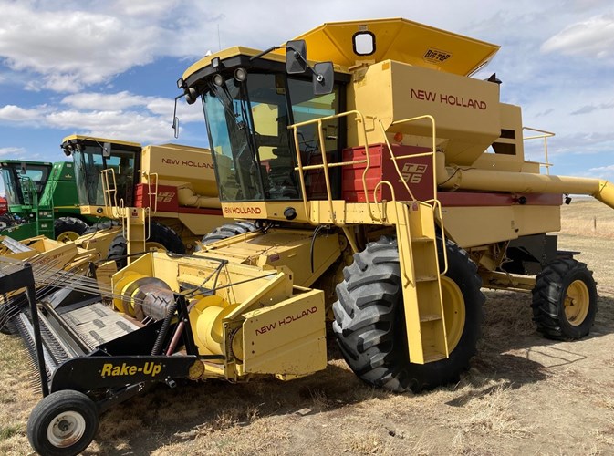New Holland TR96 Combine For Sale