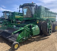 2017 John Deere S680 Thumbnail 1