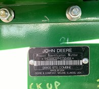 2017 John Deere S680 Thumbnail 13