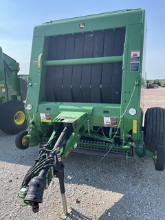 Baler-Round For Sale 2015 John Deere 569 Baler-Round For Sale 2015 John Deere 569