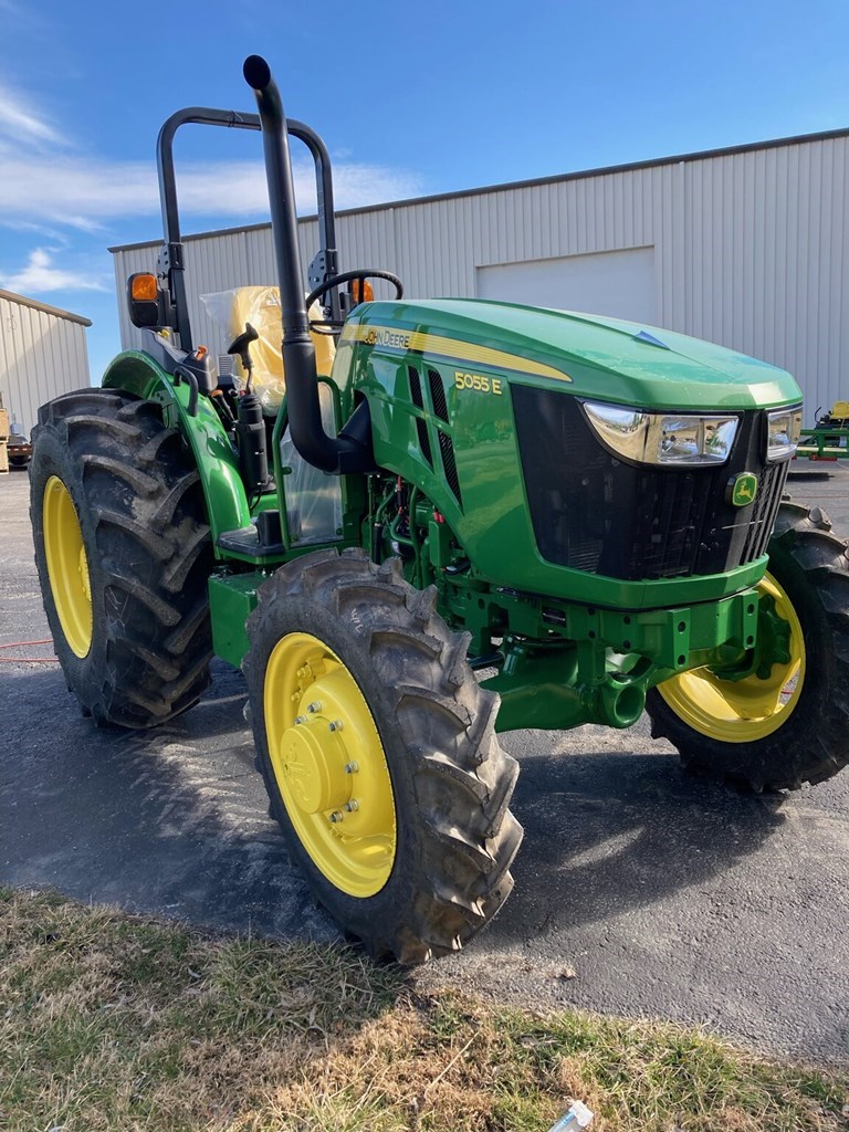 2022 John Deere 5055e Tractor Utility For Sale In Wilmington Ohio 9251