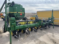 Planter For Sale 1995 John Deere 7300 Planter For Sale 1995 John Deere 7300