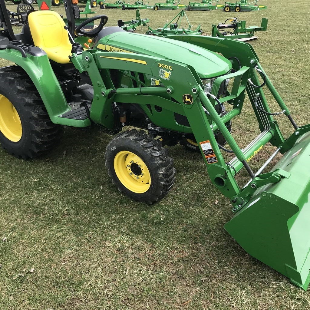 2022 John Deere 3038E Compact Utility Tractor For Sale in Bloomingdale Ohio