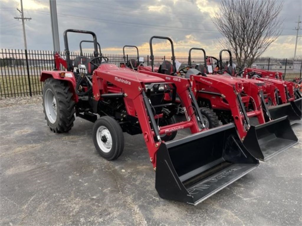 2022 Mahindra 4500 Series 4540 2WD Tractor For Sale in Wakarusa Indiana