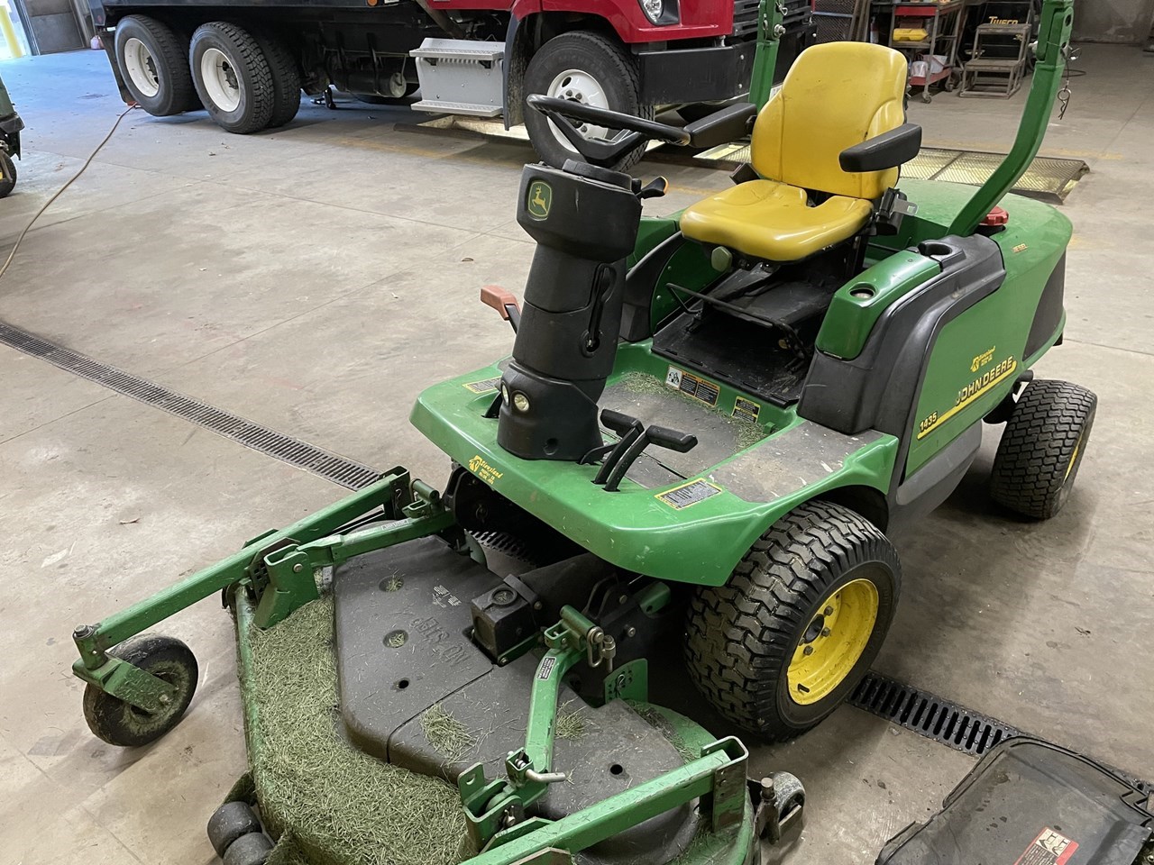 2002 John Deere 1435 Commercial Front Mowers For Sale in LeMars Iowa