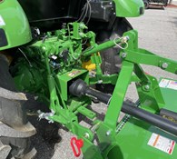 2023 John Deere 5075E Thumbnail 10