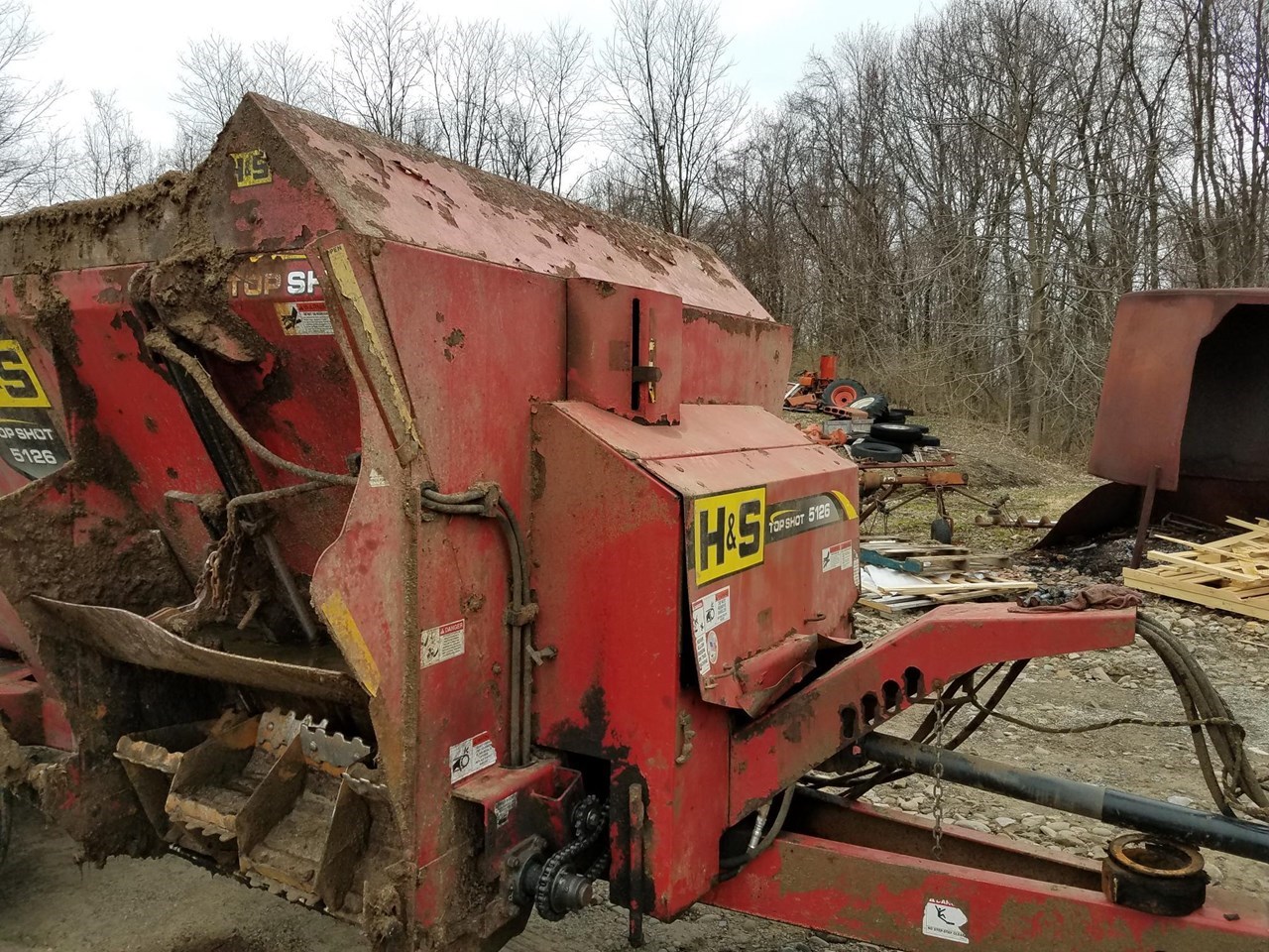 2015 H & S 5126 Manure Spreader-Dry/Pull Type For Sale