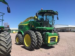 Forage Harvester-Self Propelled For Sale 2017 John Deere 8800 Forage Harvester-Self Propelled For Sale 2017 John Deere 8800