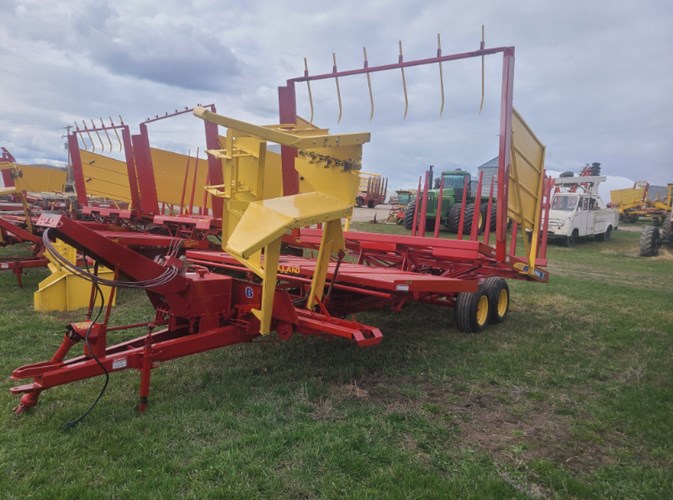 New Holland 1037 Bale Wagon-Pull Type For Sale