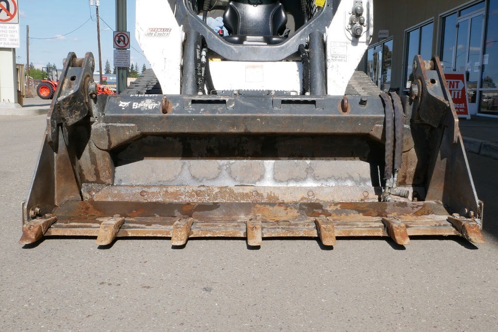 2012 Bobcat Bucket, Combination Loaders/Telehandlers 68" Attachments