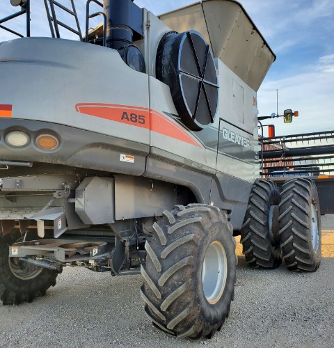 2008 Gleaner A85 Combine For Sale