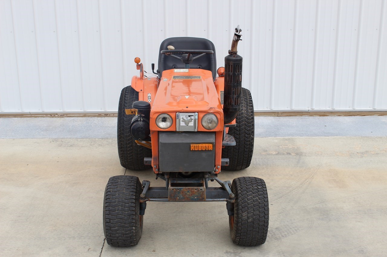 1980 Kubota B7100 Compact Utility Tractor For Sale in Ashmore Illinois