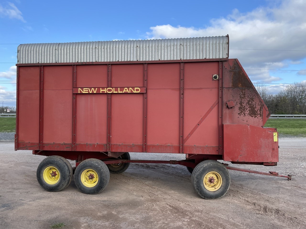 New Holland 816 Forage Boxes and Blowers For Sale